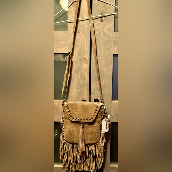 Jessica Simpson fringe Purse with studs.. such a stunning piece - Picture 1 of 7